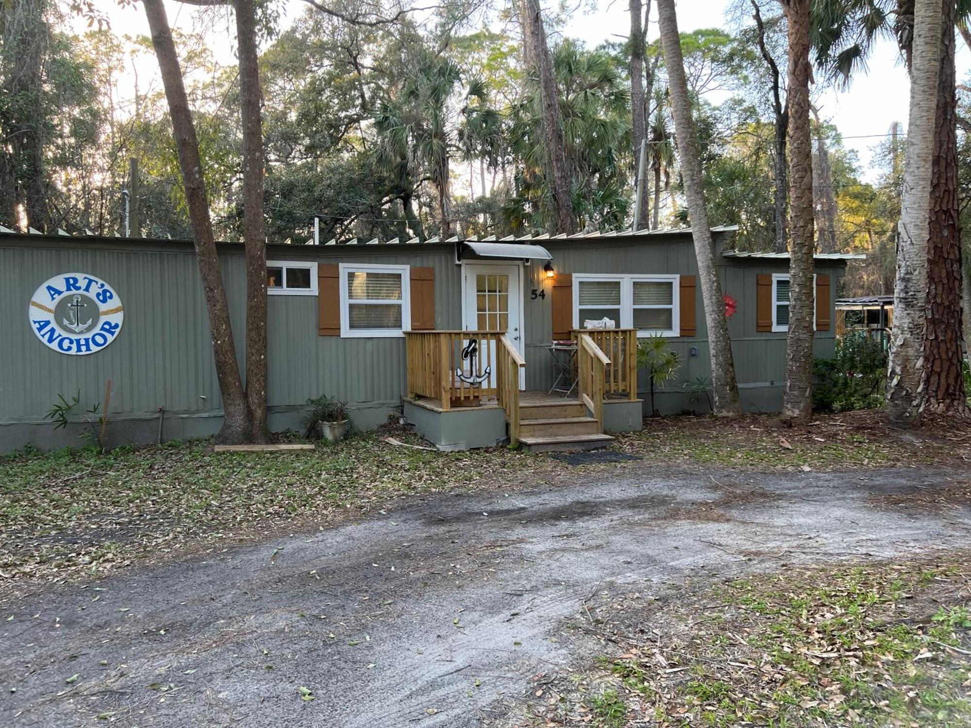 Nature Coast Inn & Cottages Inglis Exterior foto